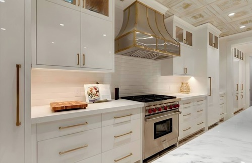 Bearspaw House | Exquisite 3+ Million Dollar Estate – A Lux Retreat
