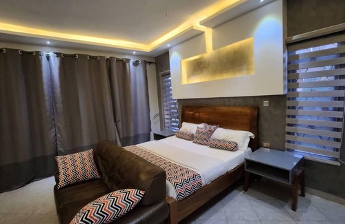 Entebbe House | Exquisite 3Bed 3Bath Lake View Home in Entebbe