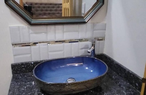 Entebbe House | Exquisite 3Bed 3Bath Lake View Home in Entebbe
