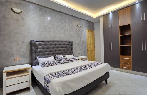 Entebbe House | Exquisite 3Bed 3Bath Lake View Home in Entebbe