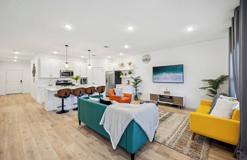 Dallas County House | Exquisite 4-bedroom family-friendly house, 16mins from downtown Dallas.
