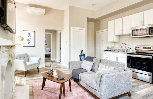 Jefferson Manor Apartment | Exquisite Alexandria West 1BR w/W/D, nr Metrorail, by Blueground