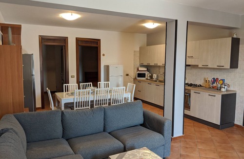 Ciminna Villa | Exquisite Holiday Villa, spacious terrace and pool in the Sicilian countryside