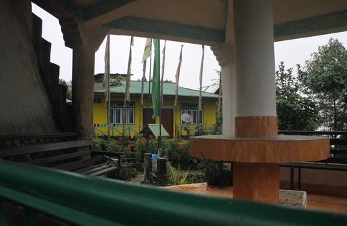 Geyzing Cabin | "exquisite Home Stay With Breathtaking Views of Khechuperi Lake in West Sikkim"