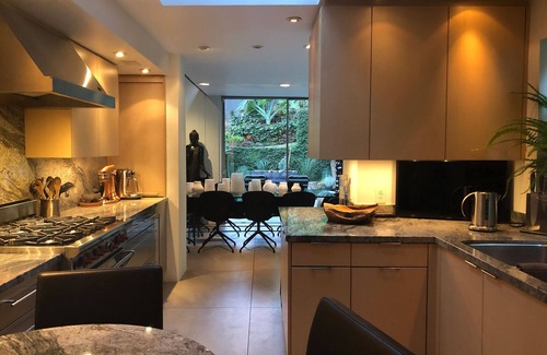 Beverly Glen House | Exquisite Midcentury Retreat