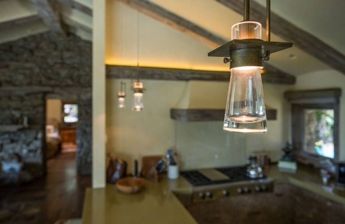 Carmel Highlands House | Exquisite Rustic Coastal Luxury - Near Pebble Beach, Carmel, Big Sur - Sleeps 4