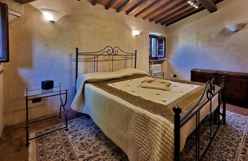 Lamporecchio Villa | Exquisite Villa in Lamporecchio with Private Pool