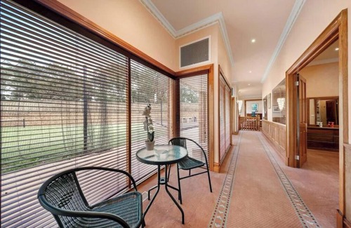 Warrandyte Villa | Exquisite Villa Living at 5 Swansfield Ct, Warrandyte - Shared Amenities Await!