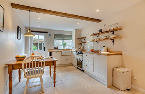 Stow-on-the-Wold Cottage | Exquisitely presented Cotswold holiday cottage - Little Cottage