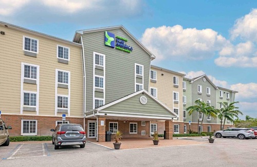 Lake Worth Corridor Hotel | Extended Stay America Select Suites - Lake Worth