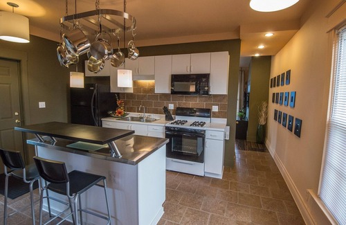 Norwood Apartment | Extended Stay Corporate Furnished Apartment - OCD clean - Budget friendly