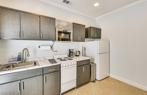 Lake Elsinore Apartment | Extended-Stay Suite Near I-15 in Lake Elsinore!