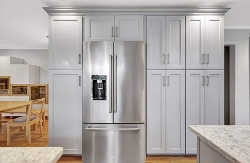 Champaign House | Extra Large Home w/Chefs Kitchen Near UofI