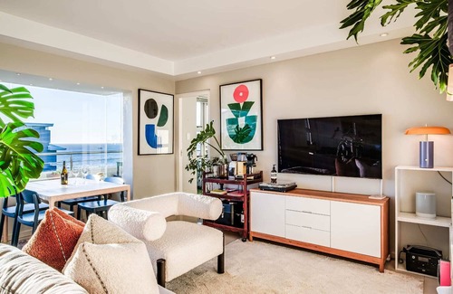 Mouille Point Apartment | Extraordinary Stay in Mouille Point The Apartment