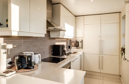 Mouille Point Apartment | Extraordinary Stay in Mouille Point The Apartment