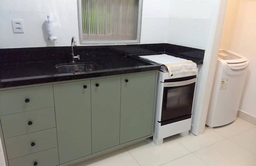 Toninhas Apartment | Exuberant view of Toninhas Beach - 100 meters from Toninhas Beach.-