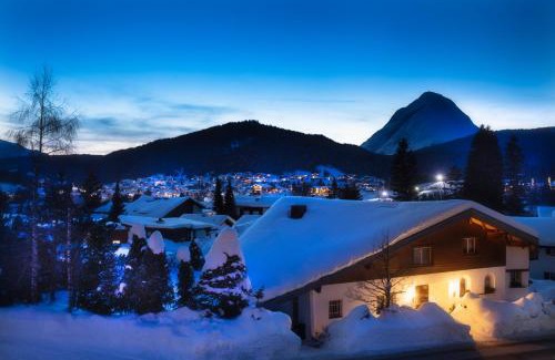 Seefeld in Tirol Apartment | Försterhäusl