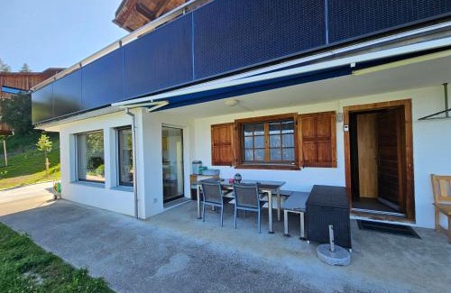 Cazis Apartment | Försterhaus Dalin Ferienwohnung Schweizer Alpen