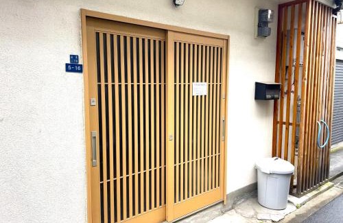 Nishinari Apartment | F House TENNOJI Sano