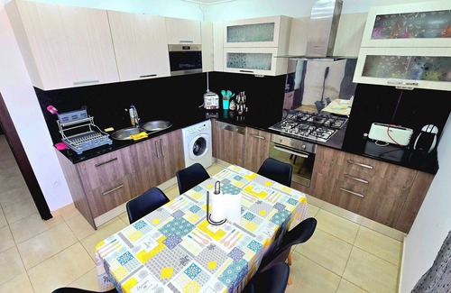 Oran Apartment | F3 CANASTEL - HASAN PROMO