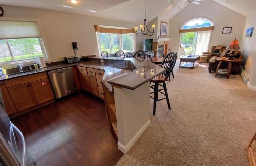 Bretton Woods Villa | F5 Renovated home on golf course in Bretton Woods AC