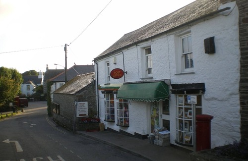 Crantock House | Fab house/real fires/huge garden/in Cornish village/walkable to beach.