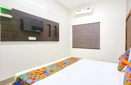 Sigra Hotel | FabExpress Aditya Guest House