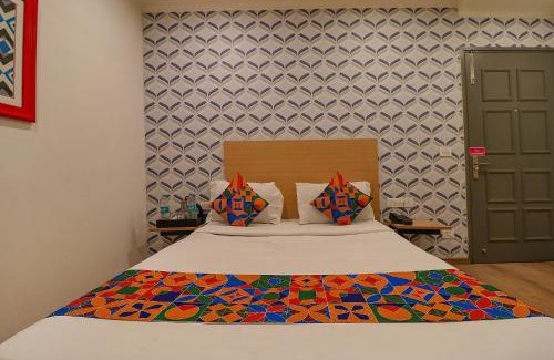 Chhatarpur Hotel | FabExpress Chattarpur Enclave - Opposite Tivoli Garden
