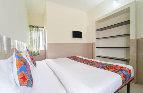 Peelamedu Hotel | FabExpress Clover Castle - Nr Coimbatore International Airport