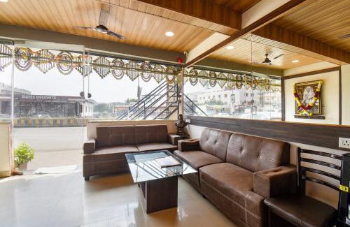 Phase 1 Hotel | FabExpress Comfort Executive - Nr Butterfly Park - Hinjawadi