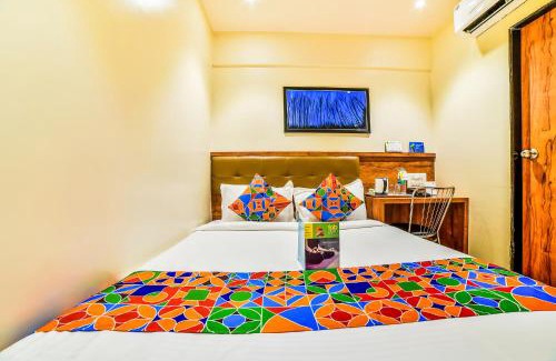 Andheri West Hotel | FabExpress Deluxe Comfort - Nr Kokilaben Hospital