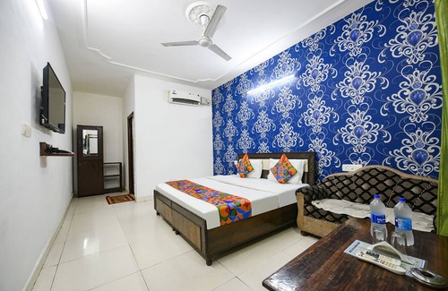 Sector 45 Hotel | Fabexpress Diamond Sector 45
