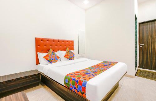 Aarey Colony Hotel | FabExpress Green View - Powai Lake