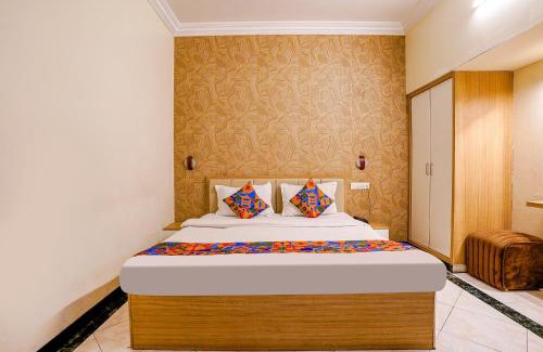 Cidco Hotel | FabExpress Heritage Palace - CIDCO Bus Stand