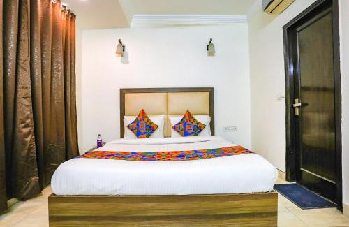 Chittaranjan Hotel | FabExpress JPM The Grand Bella - Nr Nehru Place Market