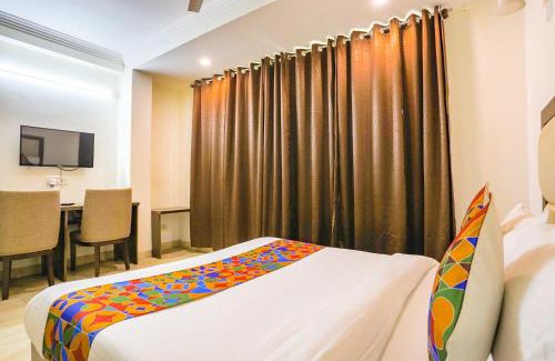 Chittaranjan Hotel | FabExpress JPM The Grand Bella - Nr Nehru Place Market