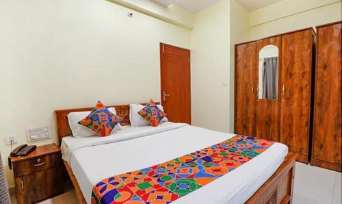 Hennur Hotel | FabExpress Kings Suites