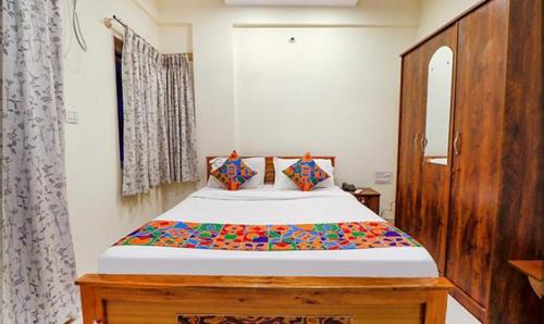 Hennur Hotel | FabExpress Kings Suites