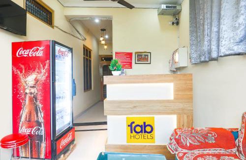 Ayodhya Hotel | FabExpress Rameshwaram 900 meter from Ram Mandir