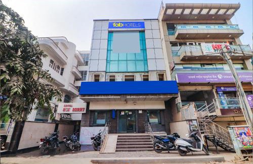 Prashant Vihar Hotel | FabExpress Rayplus - Prashant Vihar