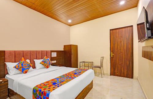 Andheri East House | FabExpress Surya Grand