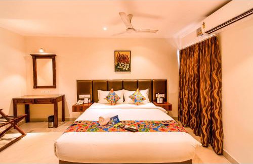 T Nagar Hotel | Fabhotel Blossoms Service Apartment - T Nagar
