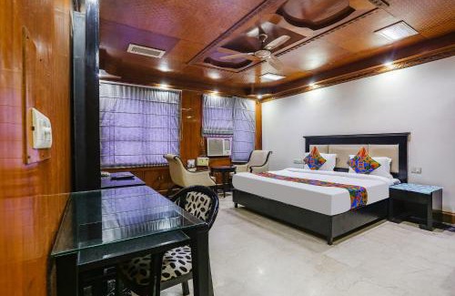 South Extension Hotel | FabHotel Blue Moon Home Stay