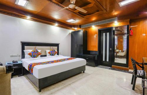 South Extension Hotel | FabHotel Blue Moon Home Stay