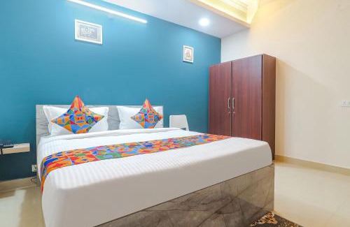 Gachibowli Hotel | FabHotel Broholic Suites - Nr US Consulate, Financial District