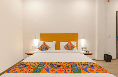 Gomti Nagar Hotel | FabHotel BSA