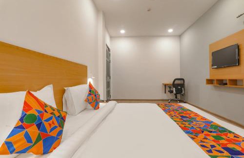 Gomti Nagar Hotel | FabHotel BSA