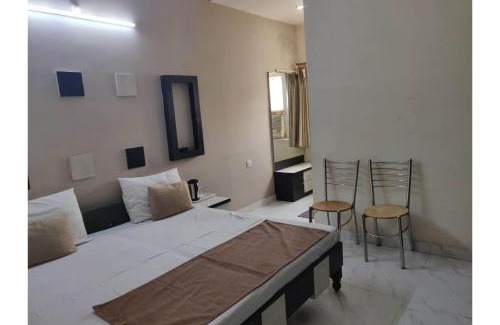Etawah Hotel | FabHotel Chaudhary Palace