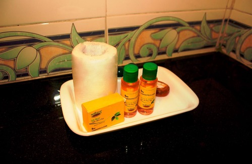 Santacruz West Hotel | Fabhotel Cruz Royale