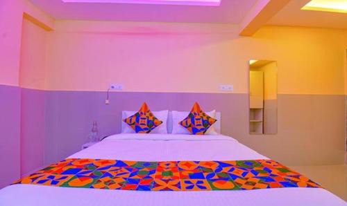 Phase 1 Hotel | FabHotel Empire Executive - Nr HINJEWADI PHASE 1